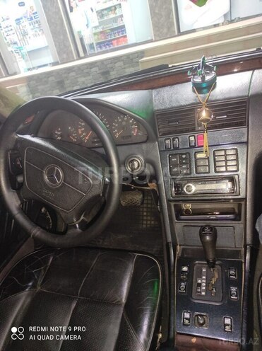 Mercedes C 220 1995, 250,000 km - 2.2 l - Bakı
