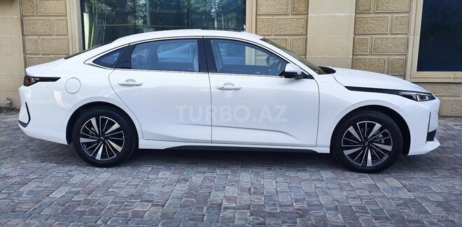 Changan Qiyuan A05 2025, 0 km - 1.5 l - Bakı