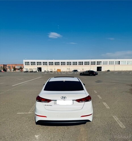 Hyundai Elantra 2017, 185,000 km - 2.0 л - Gəncə