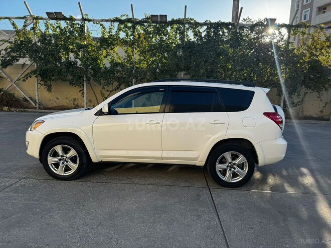 Toyota RAV4 2009, 231,345 km - 2.5 л - Bakı
