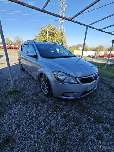 Kia  2009, 326,000 km - 1.4 l - İmişli