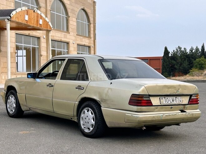 Mercedes  1985, 400,000 km - 2.0 л - Gəncə