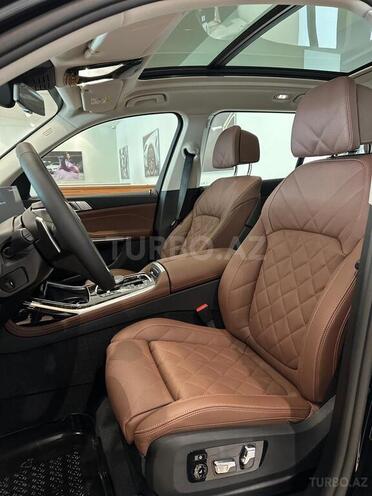 BMW X7-9