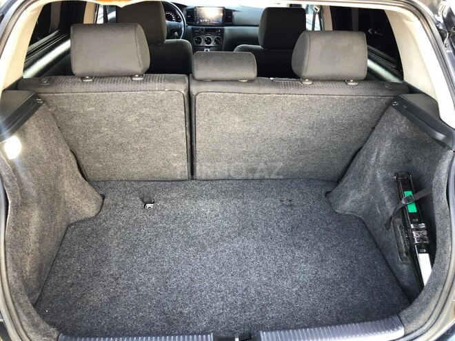 Toyota Corolla 2005, 278,000 km - 1.4 l - Bakı