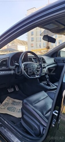 Hyundai Elantra 2018, 142,000 km - 1.6 л - Şəki