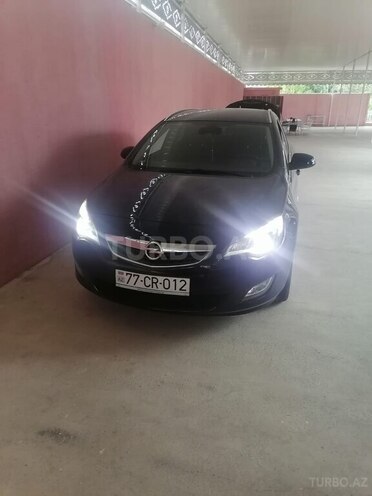 Opel Astra 2011, 153,000 km - 1.4 л - Ağsu