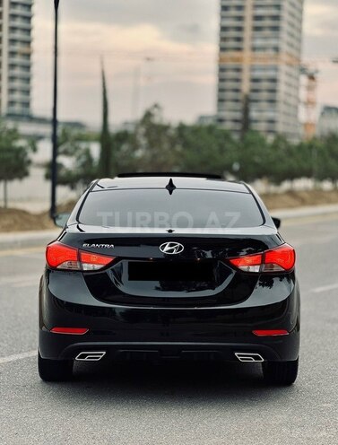 Hyundai Elantra 2015, 90,000 km - 1.8 l - Bakı