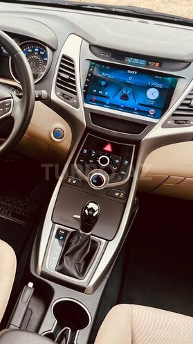 Hyundai Elantra 2015, 90,000 km - 1.8 l - Bakı