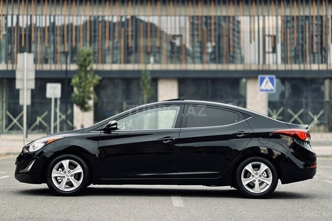 Hyundai Elantra 2015, 90,000 km - 1.8 l - Bakı