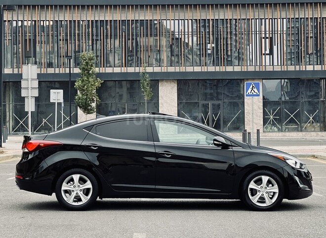 Hyundai Elantra 2015, 90,000 km - 1.8 l - Bakı