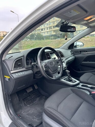 Hyundai Elantra 2016, 128,700 km - 2.0 l - Bakı