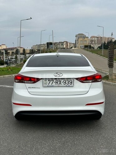 Hyundai Elantra 2016, 128,700 km - 2.0 l - Bakı