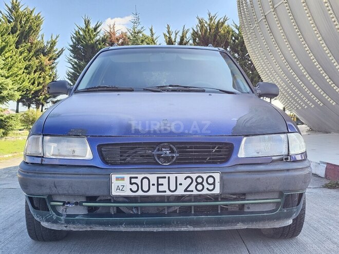 Opel Astra 1996, 265,980 km - 1.8 l - Qəbələ