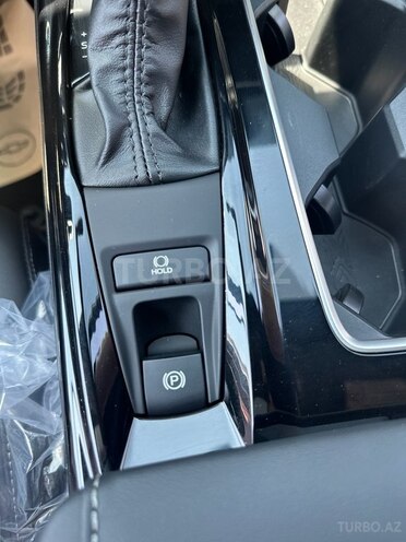 Toyota Camry 2025, 4,900 km - 2.0 l - Bakı