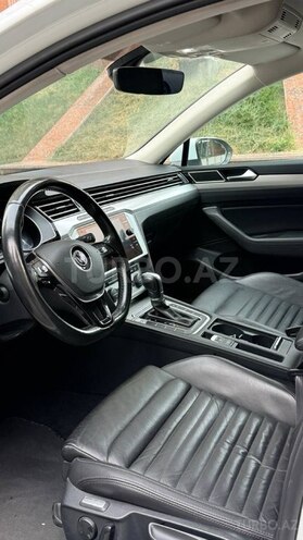 Volkswagen Passat 2018, 111,111 km - 1.8 л - Bakı