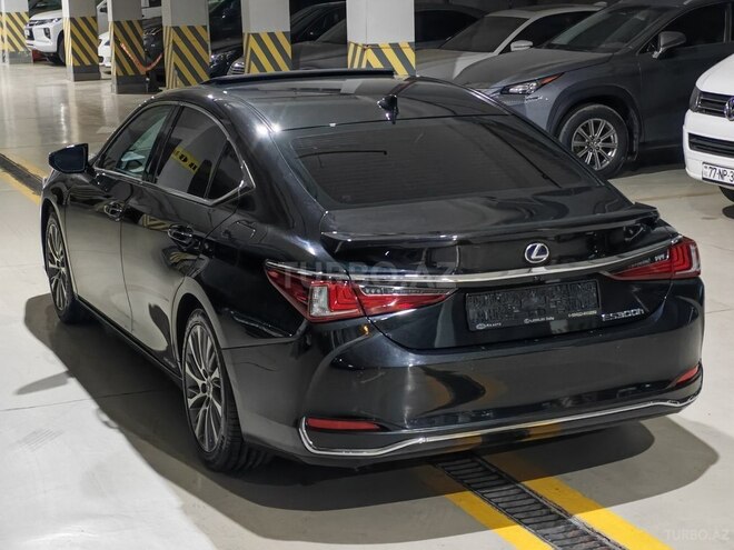 Lexus ES 300h 2021, 88,000 km - 2.5 l - Bakı