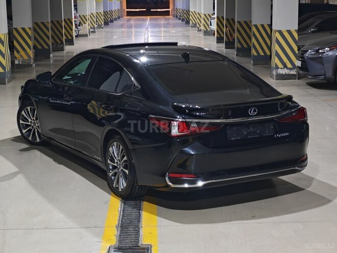 Lexus ES 300h 2021, 88,000 km - 2.5 l - Bakı
