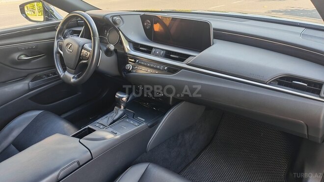 Lexus ES 300h 2021, 88,000 km - 2.5 l - Bakı