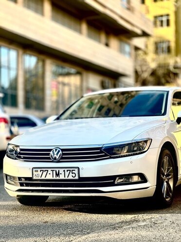 Volkswagen Passat 2018, 111,111 km - 1.8 л - Bakı
