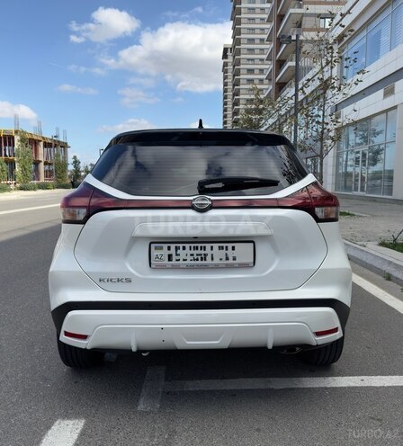 Nissan Kicks 2023, 18,300 km - 1.6 л - Bakı