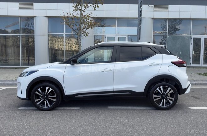 Nissan Kicks 2023, 18,300 km - 1.6 л - Bakı