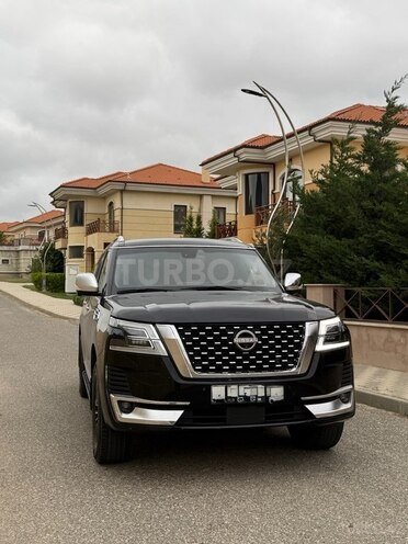 Nissan Patrol 2011, 238,300 km - 5.6 l - Bakı