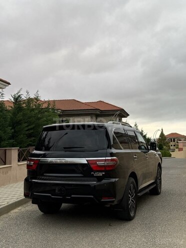 Nissan Patrol 2011, 238,300 km - 5.6 l - Bakı