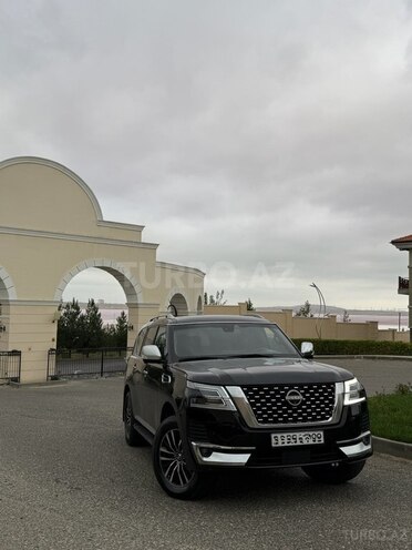 Nissan Patrol 2011, 238,300 km - 5.6 l - Bakı