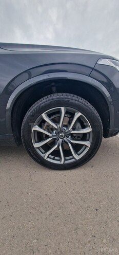 Volvo XC90-12