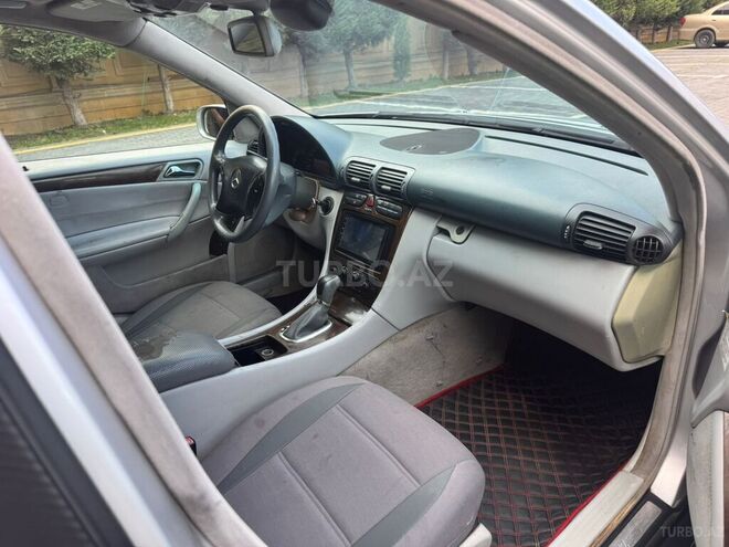 Mercedes C 240 2002, 290,000 km - 2.6 l - Bakı
