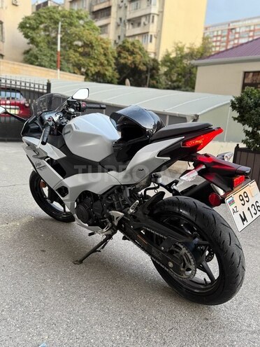 Kawasaki  2024, 1,400 km - 0.5 l - Bakı