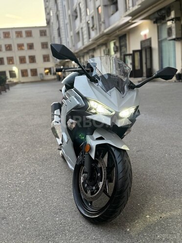 Kawasaki  2024, 1,400 km - 0.5 l - Bakı