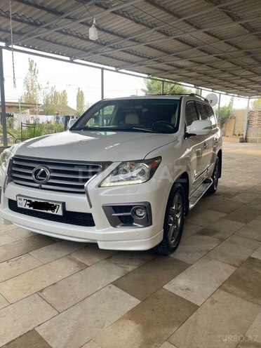 Lexus LX 570 2009, 168,981 km - 5.7 l - Salyan