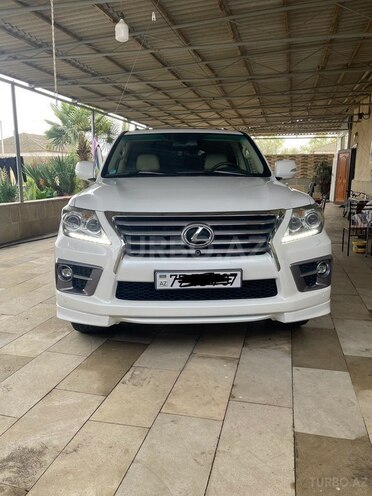 Lexus LX 570 2009, 168,981 km - 5.7 l - Salyan