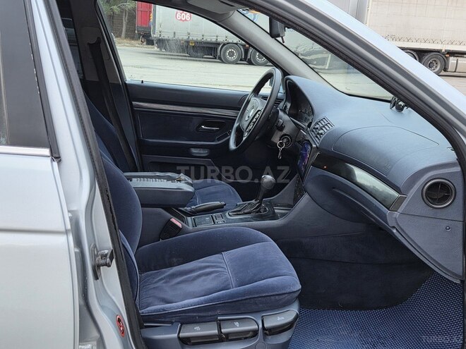 BMW 523 1997, 301,000 km - 2.5 l - Sumqayıt