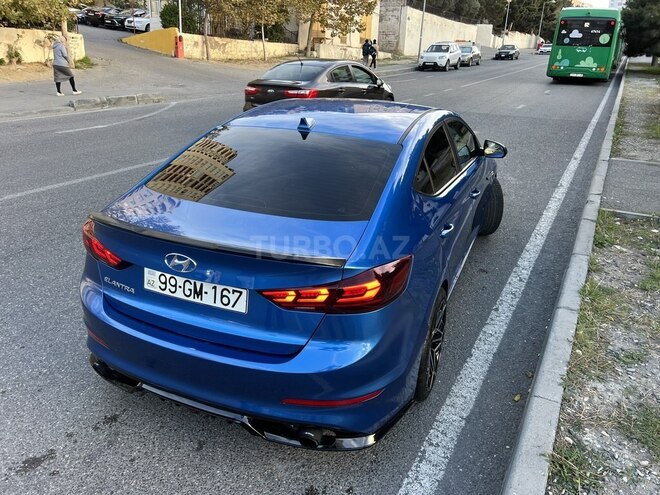 Hyundai Elantra 2017, 276,807 km - 2.0 л - Bakı
