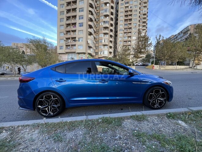 Hyundai Elantra 2017, 276,807 km - 2.0 л - Bakı
