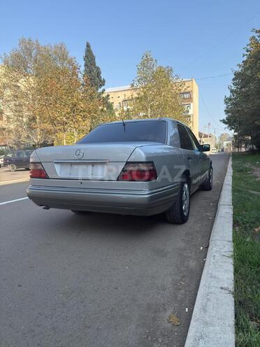 Mercedes 220 E 1994, 365,000 km - 2.2 l - Gəncə