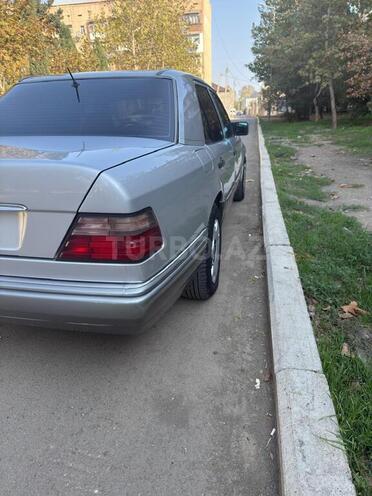 Mercedes 220 E 1994, 365,000 km - 2.2 l - Gəncə
