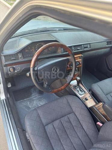 Mercedes 220 E 1994, 365,000 km - 2.2 l - Gəncə