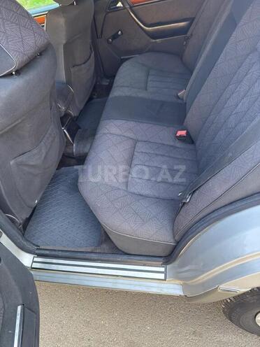 Mercedes 220 E 1994, 365,000 km - 2.2 l - Gəncə