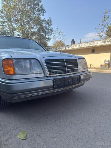 Mercedes 220 E 1994, 365,000 km - 2.2 l - Gəncə
