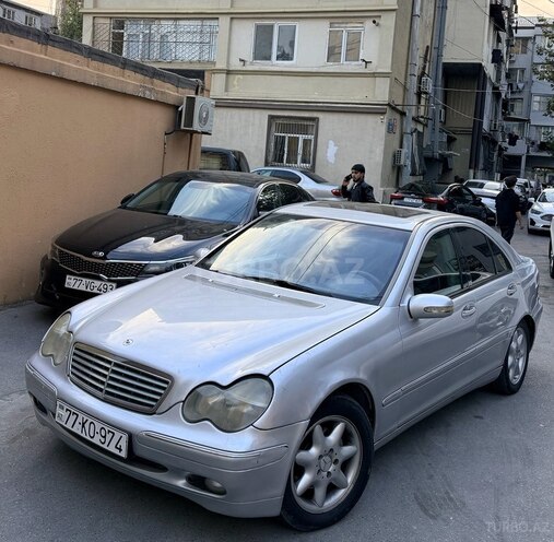Mercedes C 240 2003, 274,000 km - 2.6 l - Bakı