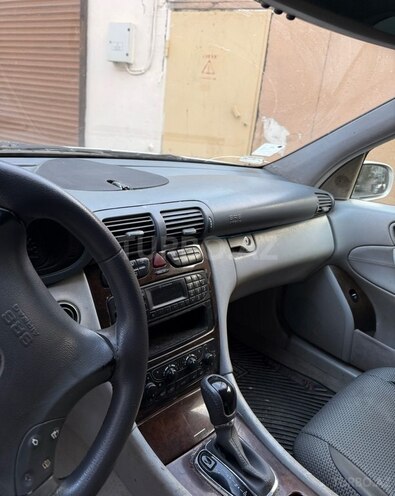 Mercedes C 240 2003, 274,000 km - 2.6 l - Bakı