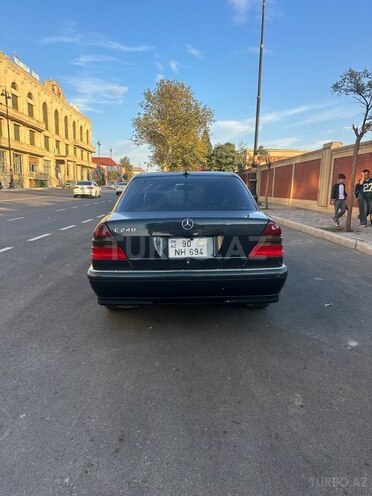 Mercedes C 240 1998, 298,000 km - 2.4 л - Gəncə
