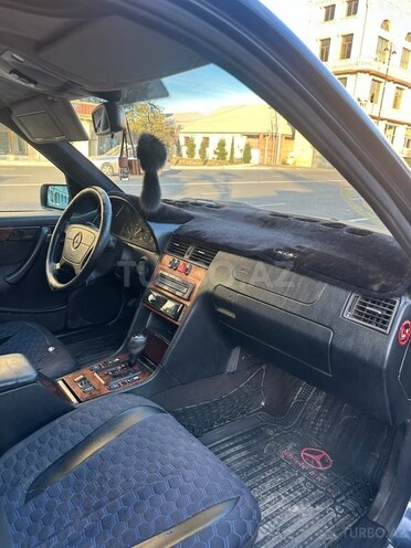 Mercedes C 240 1998, 298,000 km - 2.4 л - Gəncə