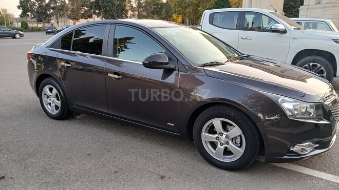 Chevrolet Cruze 2015, 296,000 km - 1.4 l - Goranboy