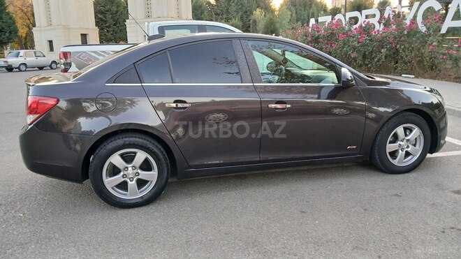 Chevrolet Cruze 2015, 296,000 km - 1.4 l - Goranboy