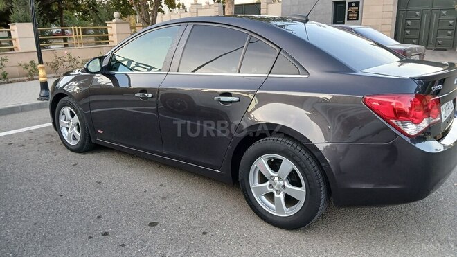 Chevrolet Cruze 2015, 296,000 km - 1.4 l - Goranboy