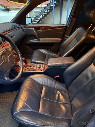 Mercedes E 240 1998, 400,000 km - 2.4 l - Bakı